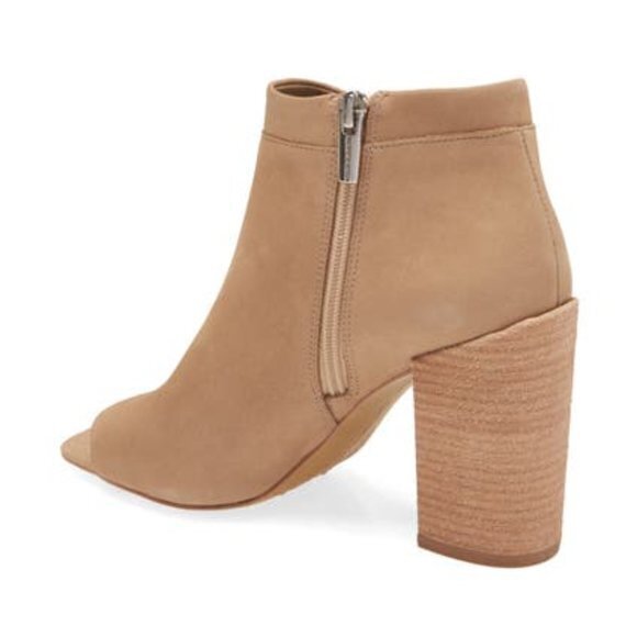 NEW Vince Camuto Fedrilla Open‎ Toe Bootie - Picture 4 of 9